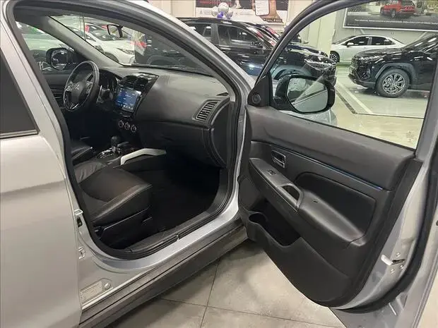 Mitsubishi OUTLANDER SPORT 2.0 MIVEC FLEX HPE AUTOMÁTICO