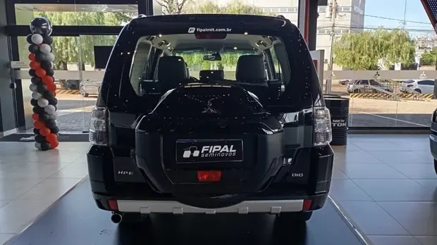 Mitsubishi PAJERO FULL 3.2 HPE 4X4 16V TURBO INTERCOOLER DIESEL 4P AUTOMÁTICO