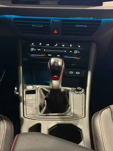 Volkswagen Jetta 2.0 GLI 350 TSI AT