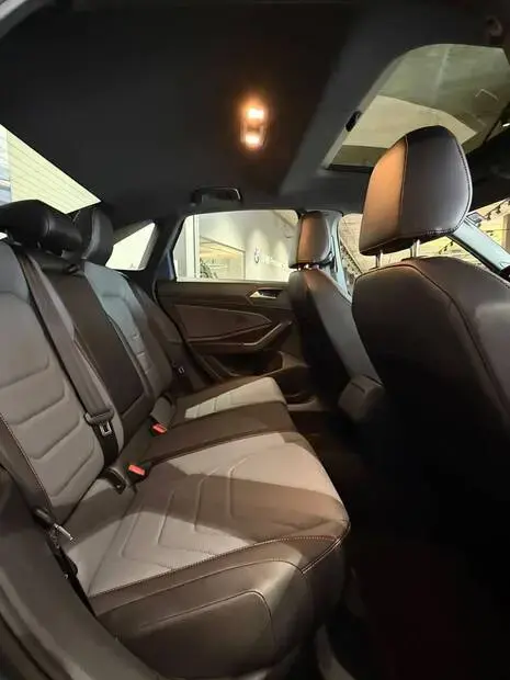 Volkswagen Jetta 2.0 GLI 350 TSI AT