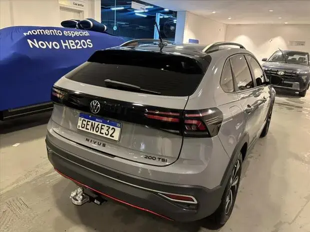 Volkswagen NIVUS 1.0 200 TSI TOTAL FLEX HIGHLINE AUTOMÁTICO
