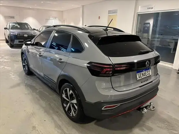 Volkswagen NIVUS 1.0 200 TSI TOTAL FLEX HIGHLINE AUTOMÁTICO