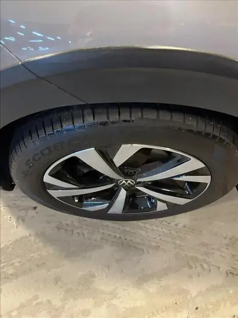 Volkswagen NIVUS 1.0 200 TSI TOTAL FLEX HIGHLINE AUTOMÁTICO
