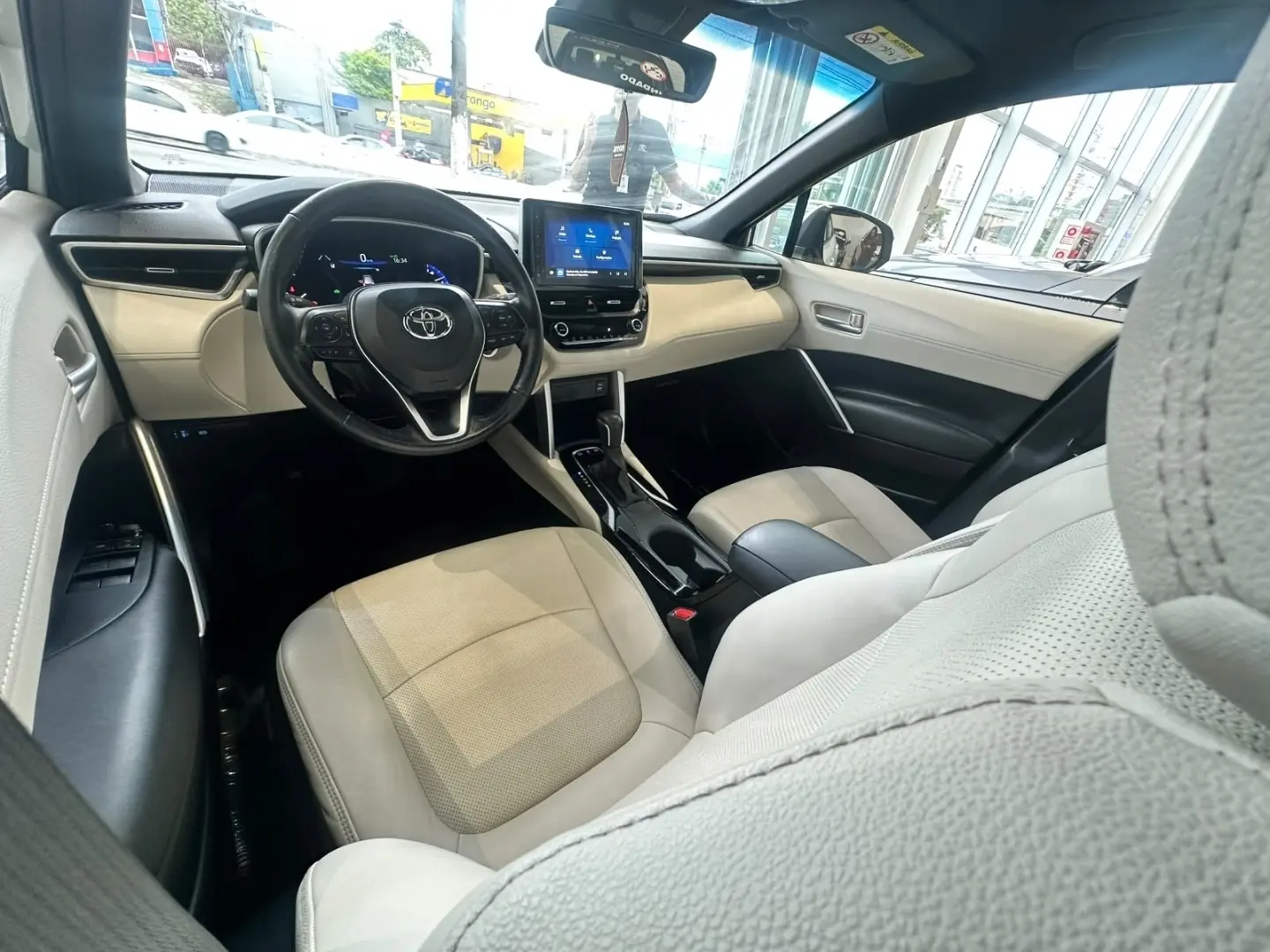 galeria COROLLA CROSS