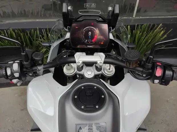 Triumph Tiger 1200 GT Pro