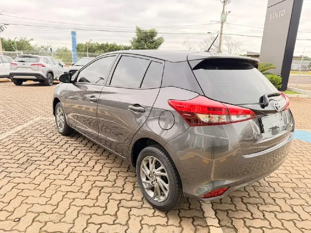 galeria YARIS