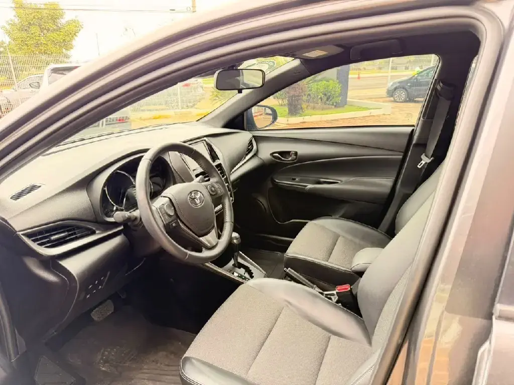 galeria YARIS