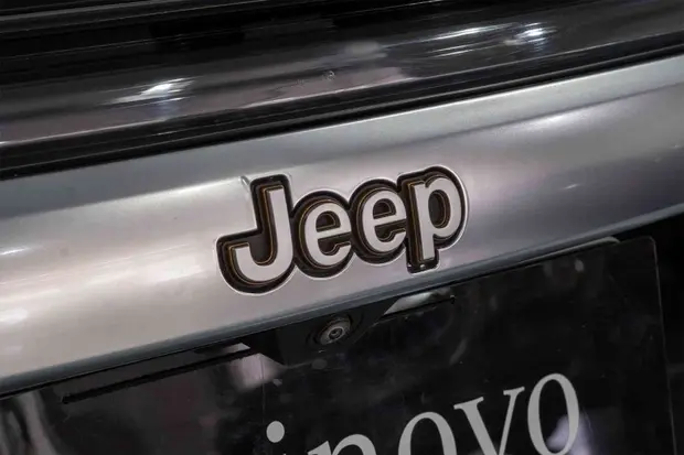 Jeep COMMANDER 1.3 T270 TURBO FLEX OVERLAND AT6