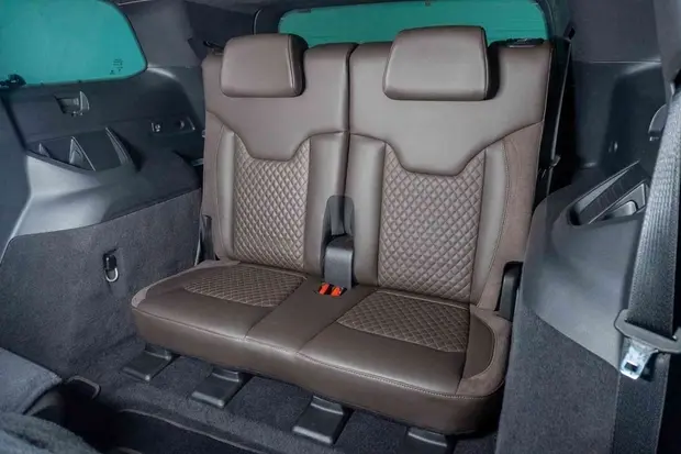 Jeep COMMANDER 1.3 T270 TURBO FLEX OVERLAND AT6