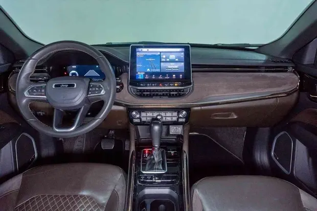Jeep COMMANDER 1.3 T270 TURBO FLEX OVERLAND AT6