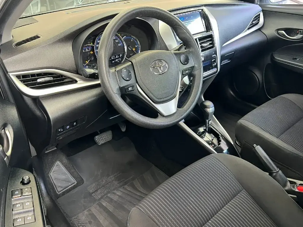 galeria YARIS