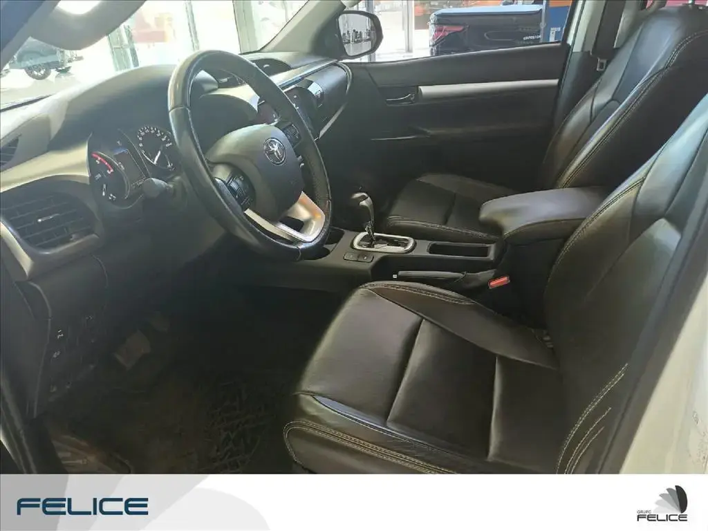 galeria HILUX