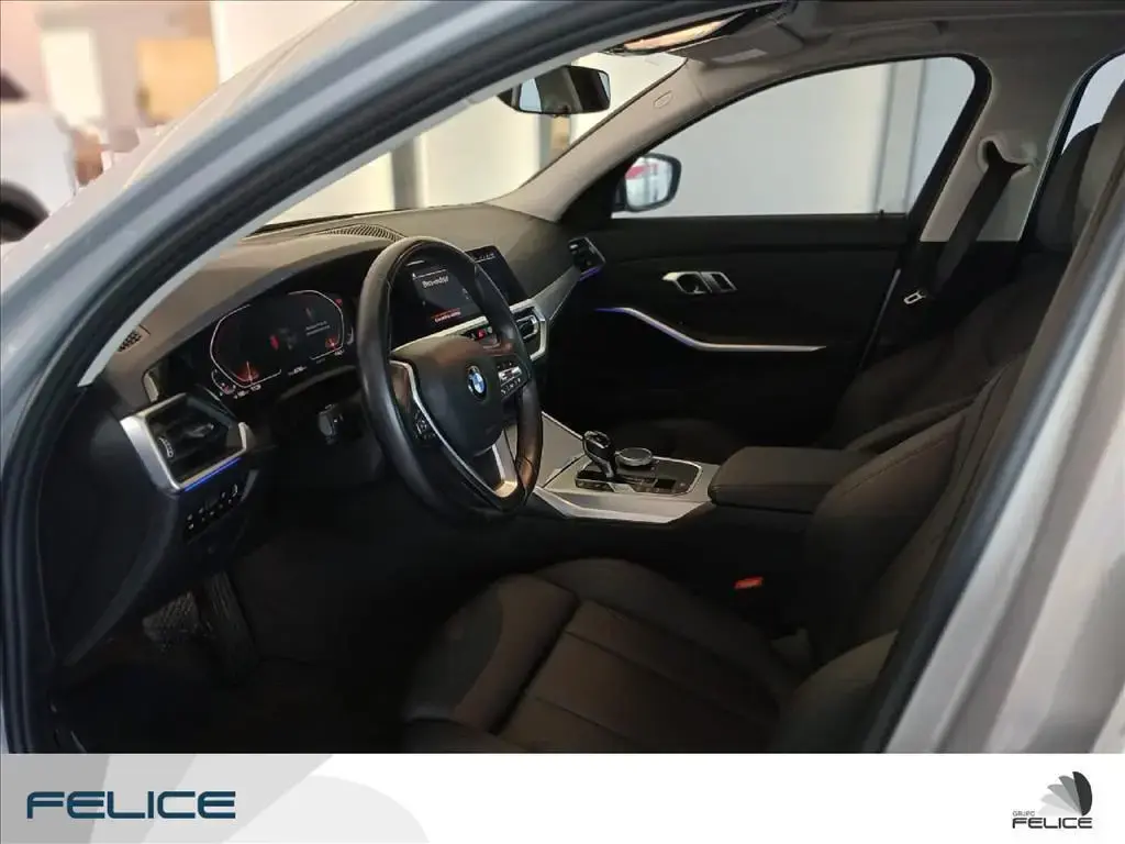 galeria 320i