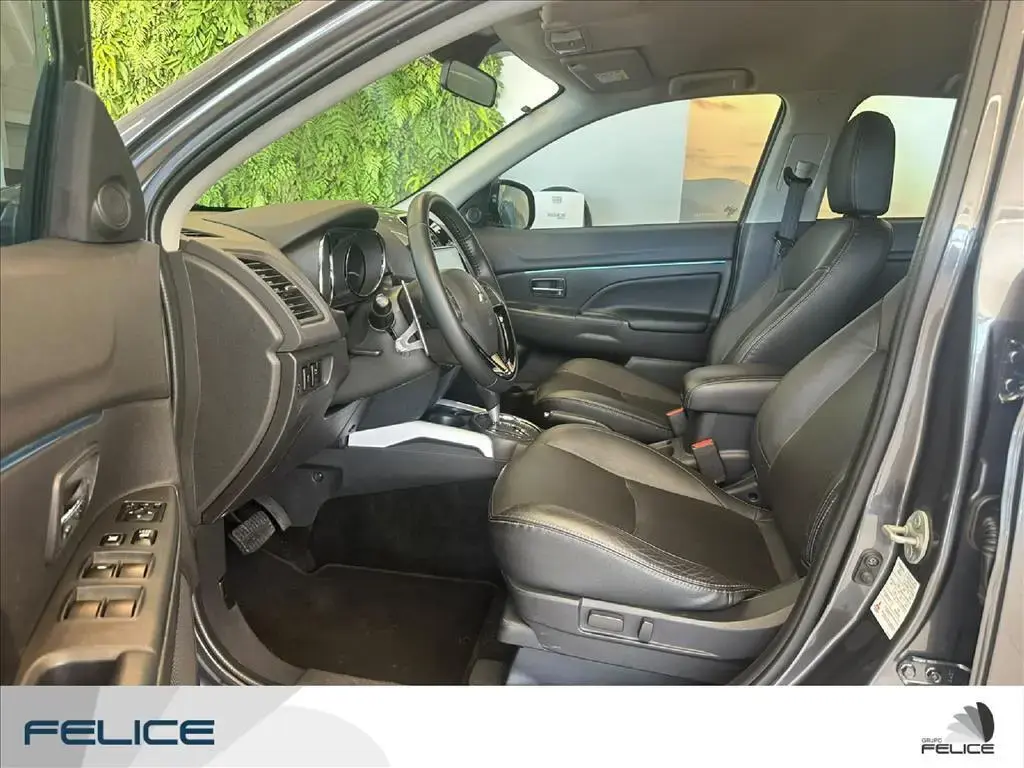 galeria OUTLANDER SPORT