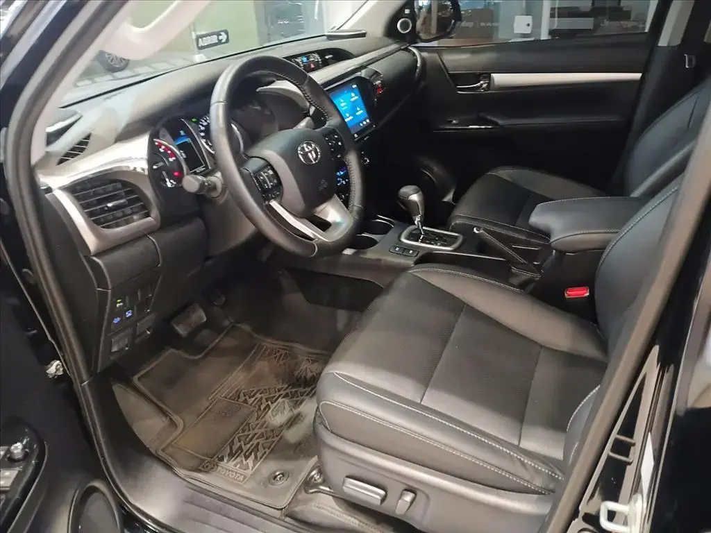 galeria HILUX