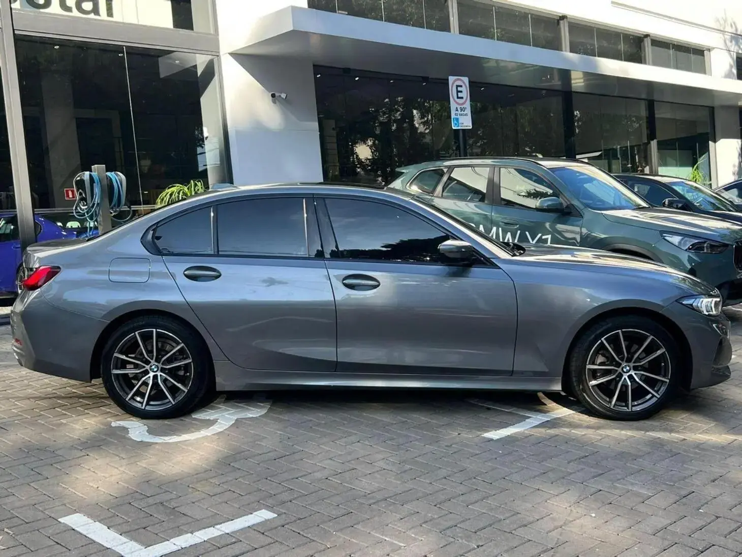 galeria 320i