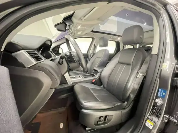 Land Rover Discovery Sport 2.0 Si4 HSE 4WD
