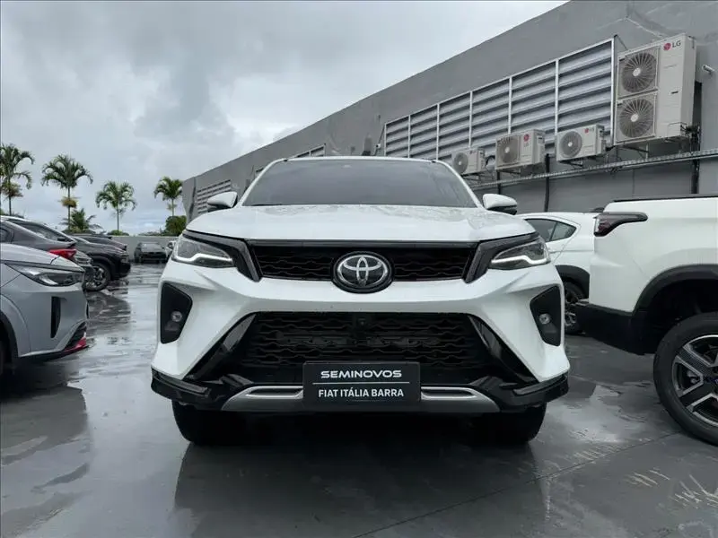 galeria HILUX SW4