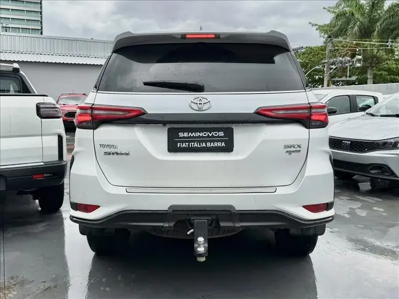 galeria HILUX SW4
