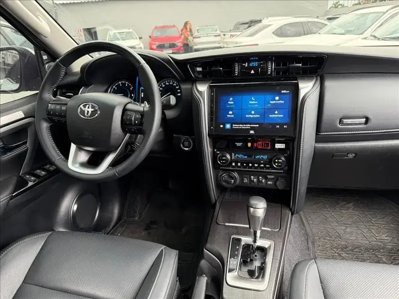 galeria HILUX SW4