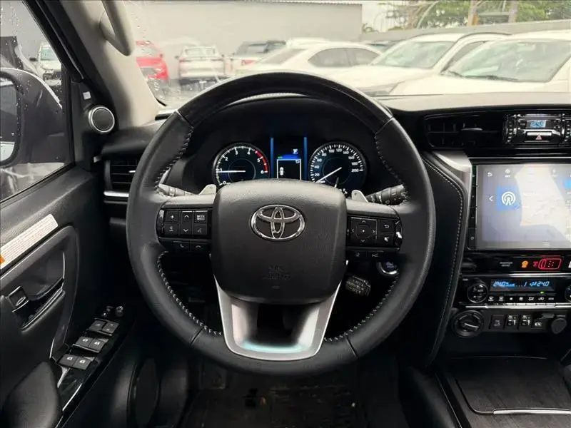 galeria HILUX SW4