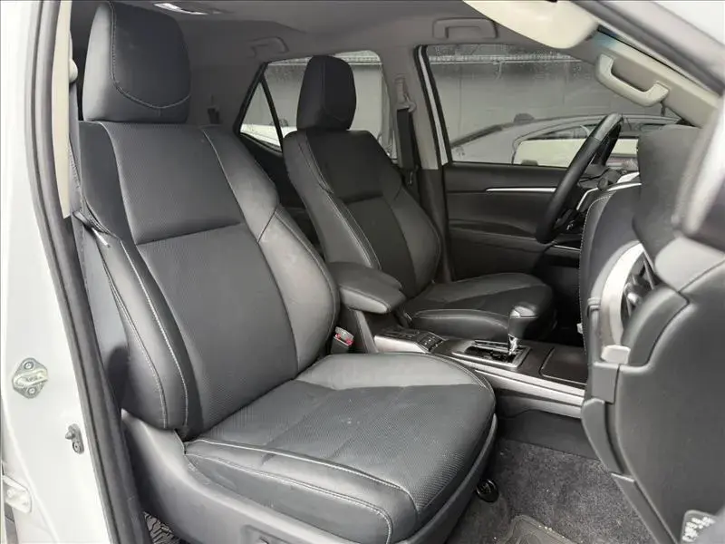 galeria HILUX SW4