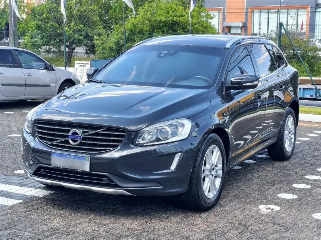 Volvo XC60 2.0 T5 Momentum Gasolina 4P Automático - foto 2