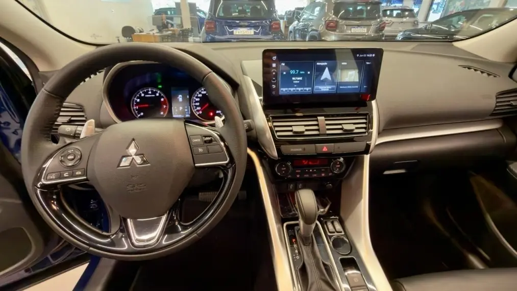 galeria ECLIPSE CROSS