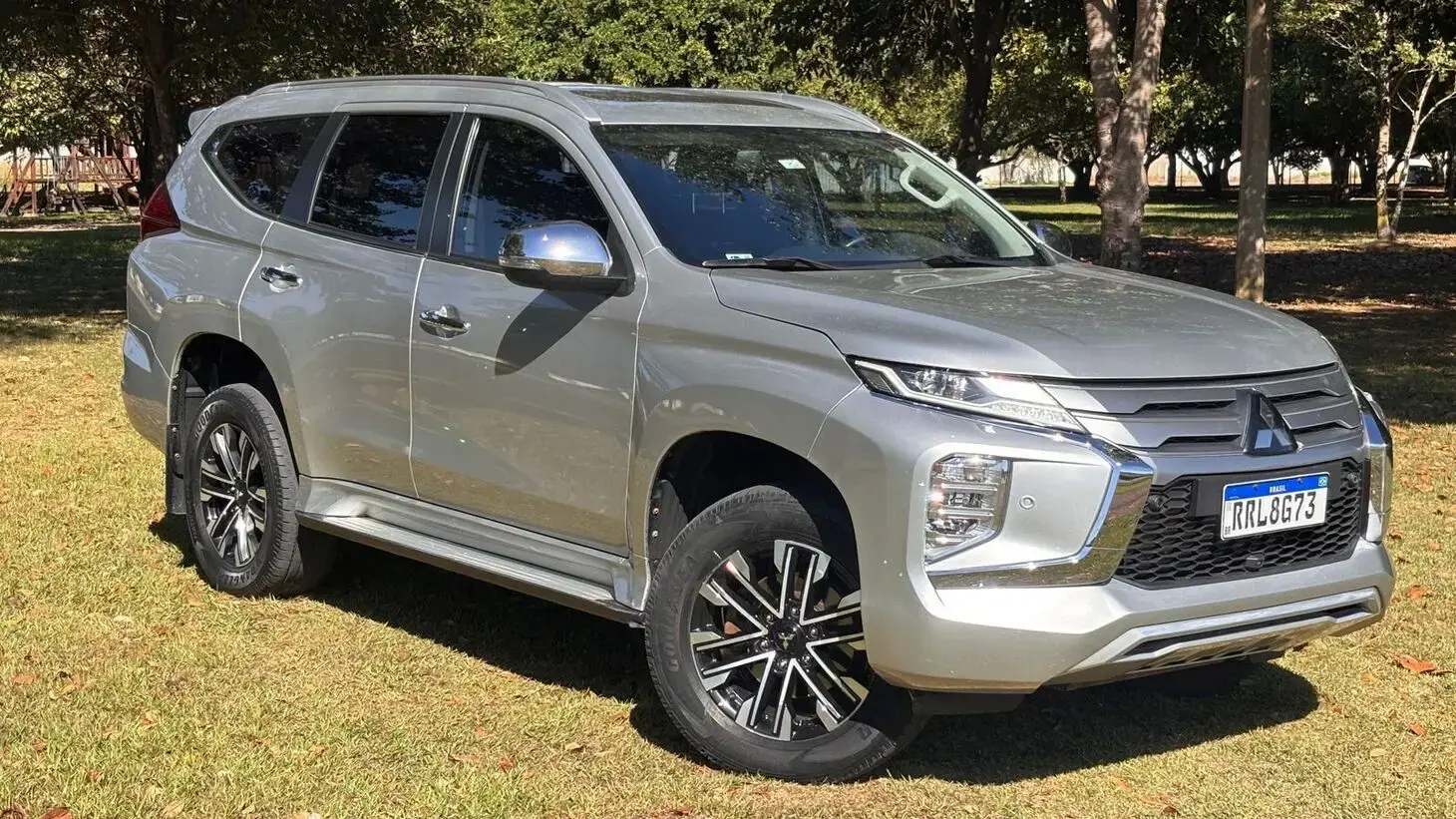 galeria PAJERO SPORT HPE-S 2.4 4X4