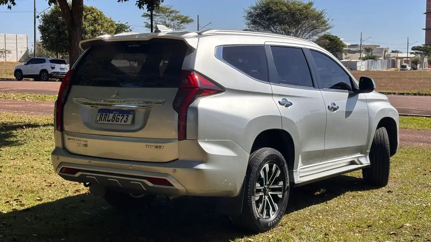 galeria PAJERO SPORT HPE-S 2.4 4X4