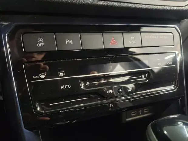 Volkswagen T-CROSS 1.0 200 TSI TOTAL FLEX COMFORTLINE AUTOMÁTICO