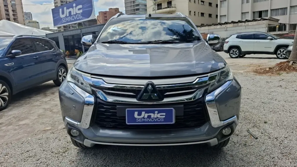 galeria PAJERO SPORT