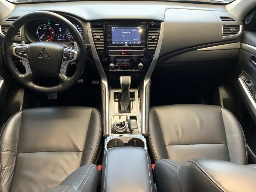 galeria PAJERO SPORT
