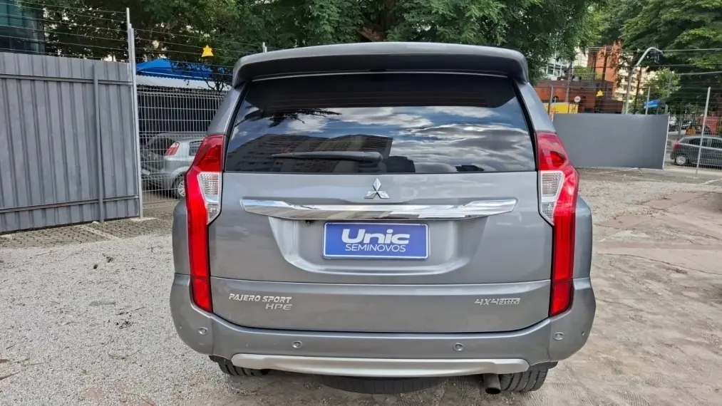 galeria PAJERO SPORT