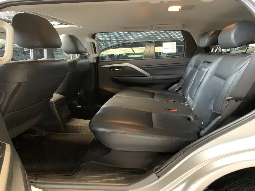 galeria PAJERO SPORT