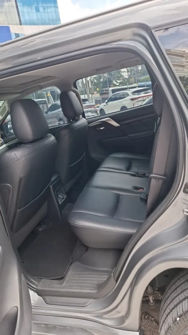 galeria PAJERO SPORT