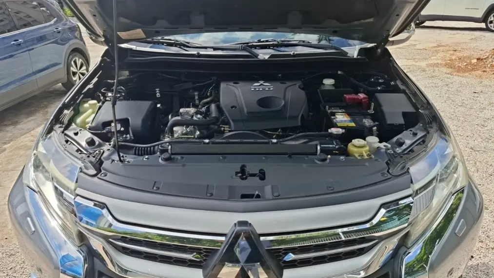galeria PAJERO SPORT
