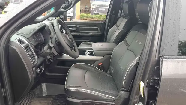 Ram 3500 6.7 I6 TURBO DIESEL LARAMIE CD 4X4 AUTOMÁTICO