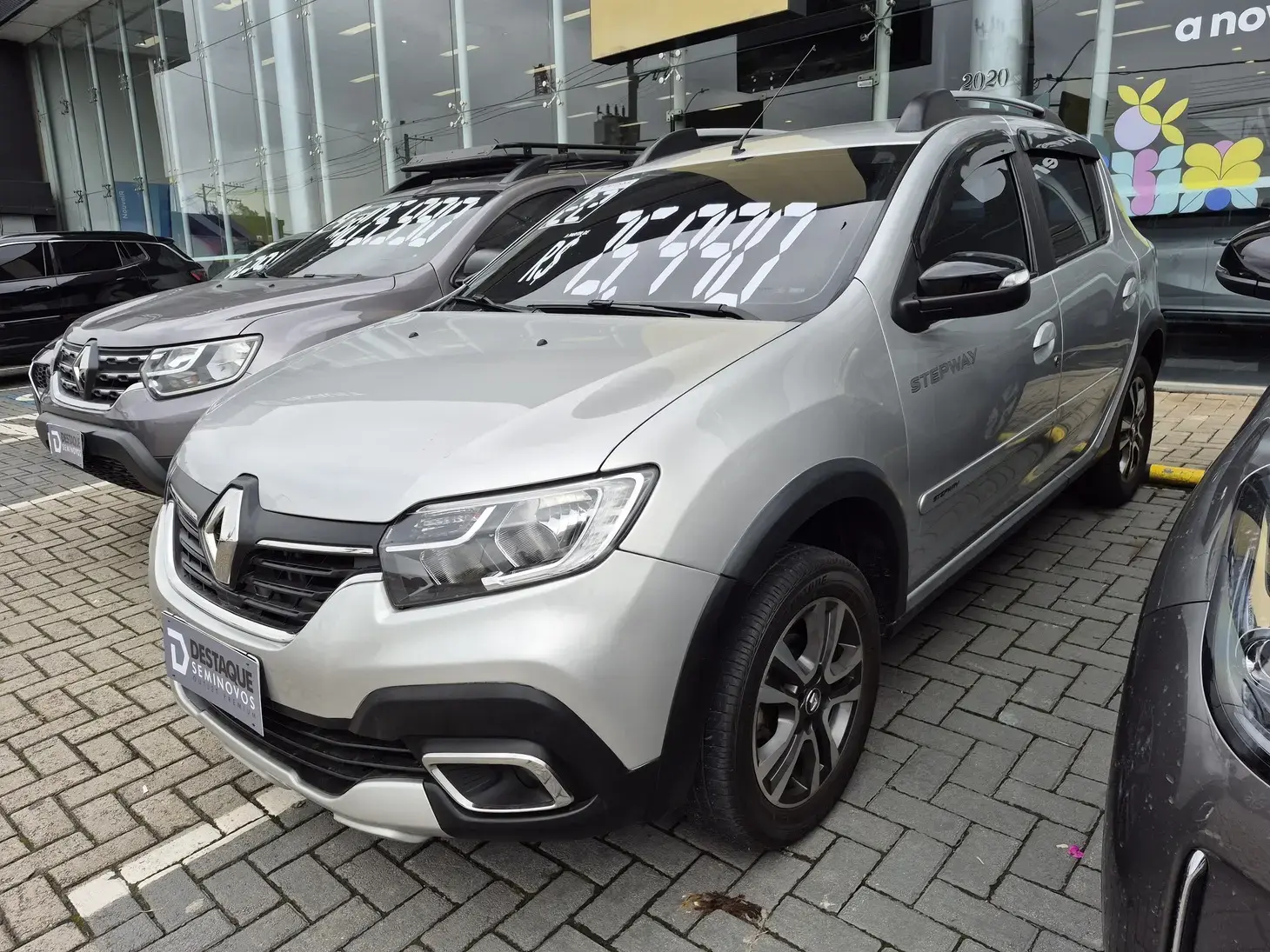 galeria SANDERO
