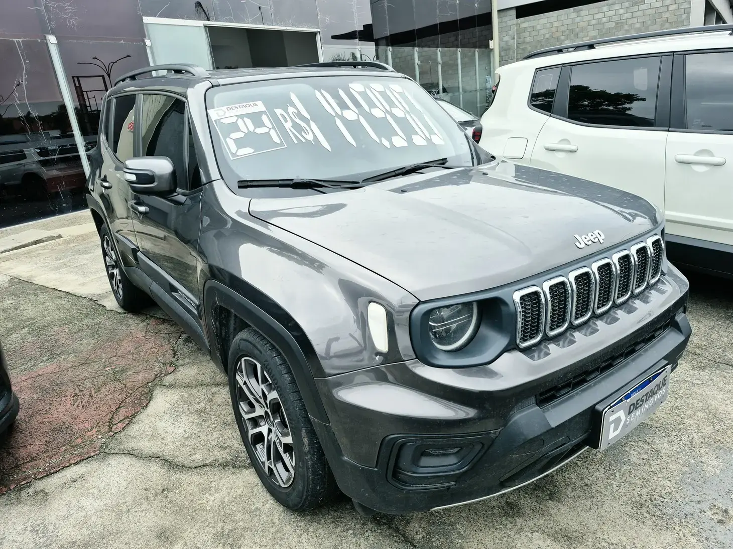 galeria RENEGADE