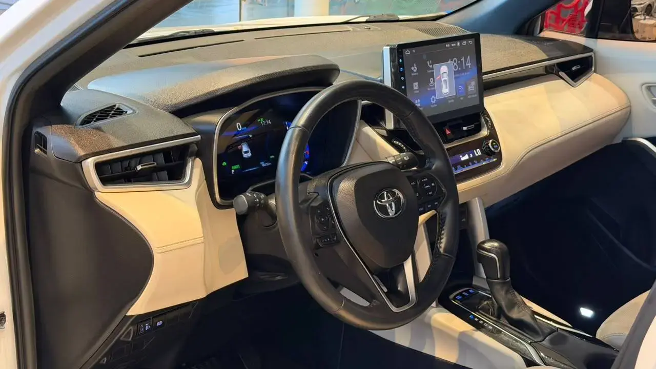 galeria COROLLA CROSS
