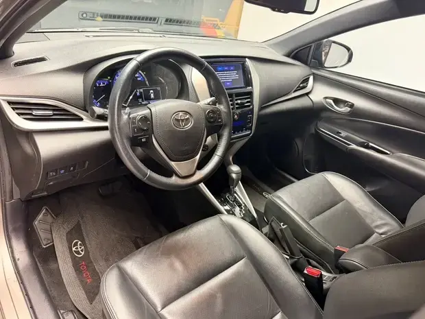 Toyota YARIS 1.3 16V FLEX XL MULTIDRIVE