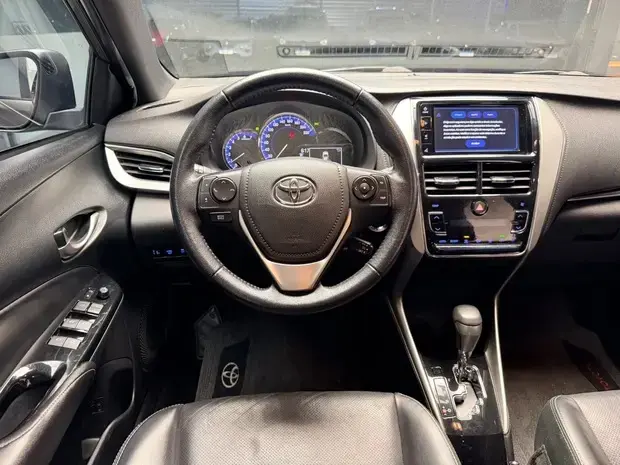 Toyota YARIS 1.3 16V FLEX XL MULTIDRIVE