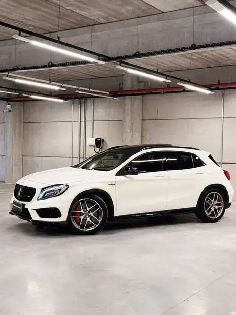 Mercedes Benz GLA 45 AMG GLA 45 AMG 4Matic DCT