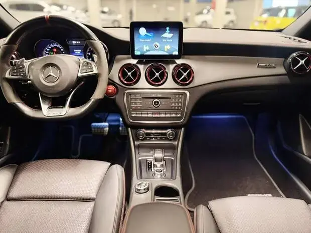 Mercedes Benz GLA 45 AMG GLA 45 AMG 4Matic DCT