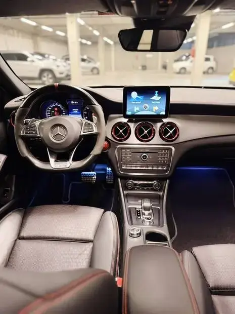 Mercedes Benz GLA 45 AMG GLA 45 AMG 4Matic DCT