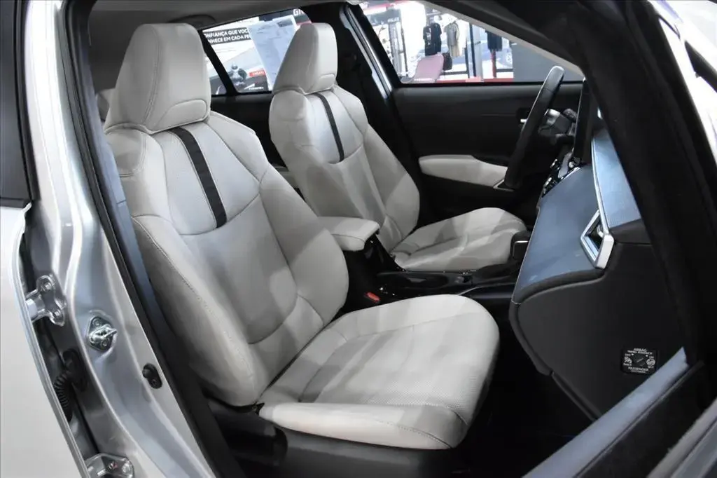 galeria COROLLA CROSS