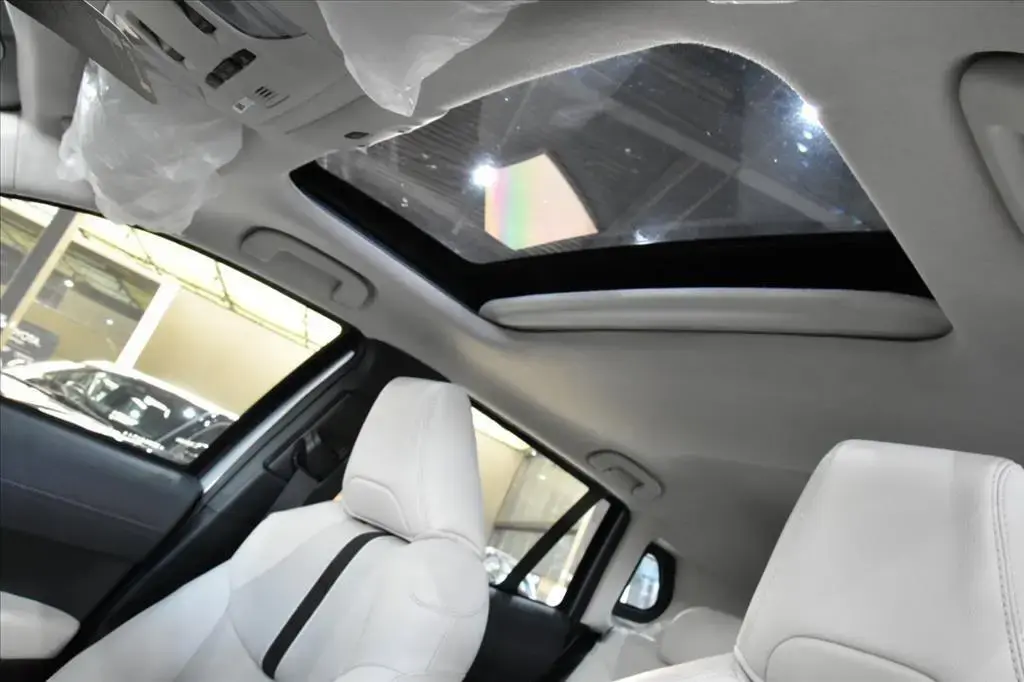 galeria COROLLA CROSS