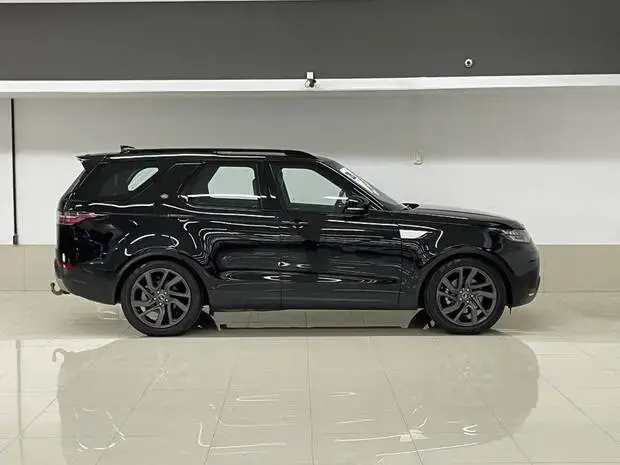 Land Rover Discovery 3.0 TD6 HSE 4WD