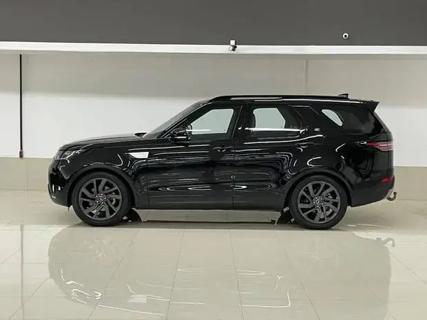 Land Rover Discovery 3.0 TD6 HSE 4WD